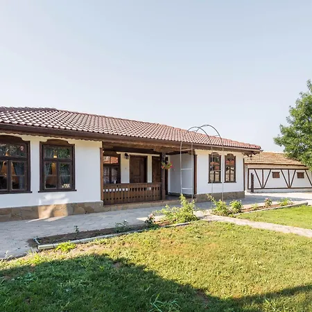 Augusta's Authentic * Pchelnik (Varna)