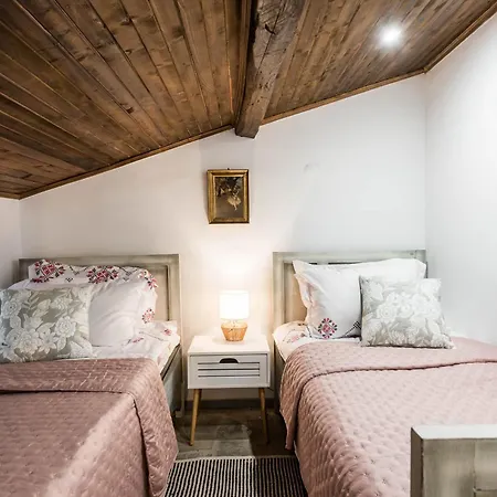 Villa Augusta's Authentic Pchelnik (Varna)