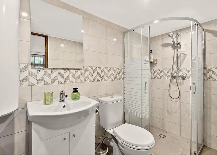 Willa Augusta's Authentic *